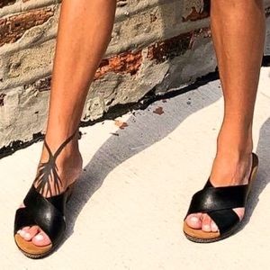 Black Leather & Cork, Clarks Soft Cushion Wedge, Size 7.5